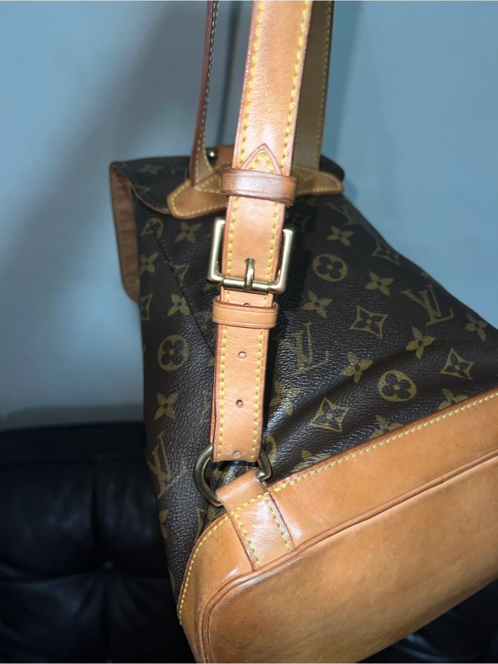 Louis Vuitton Monogram Montsouris backpack Bag - Brown with Tan Trim - Picture 5 of 6